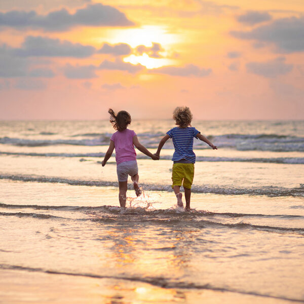 Spring Beach Getaways Guide | Emerald Isle and the Crystal Coast Spring Beach Getaways Guide | Emerald Isle and the Crystal Coast
